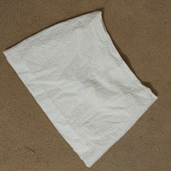 White eyelet mini skirt. So cute - Picture 2 of 3